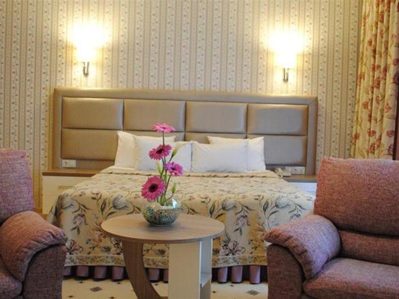 Flowers Hotel Chişinău Eksteriør billede